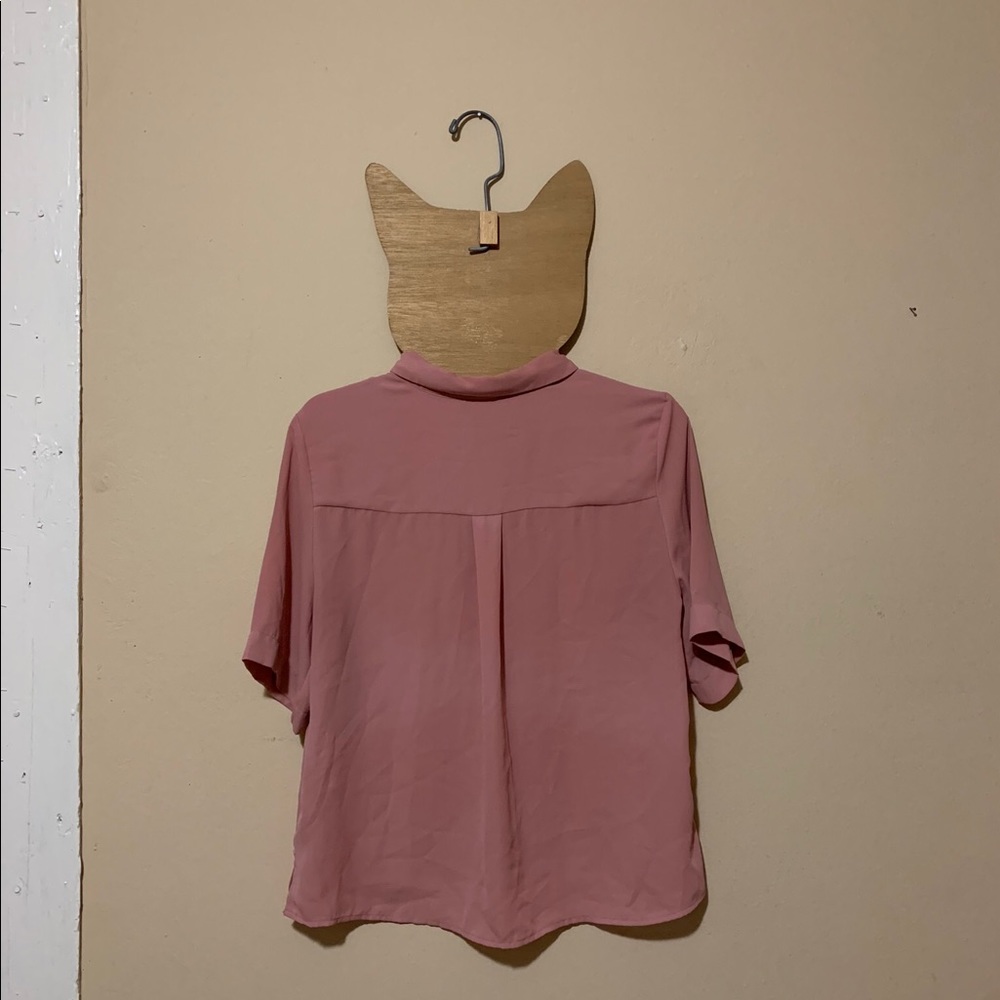 H&M pale pink button up! - Picture 3 of 4